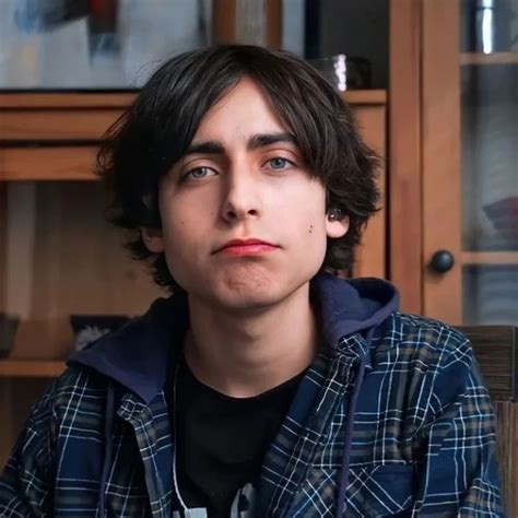 𝓐𝓲𝓭𝓪𝓷 𝓖𝓪𝓵𝓵𝓪𝓰𝓱𝓮𝓻 Future boyfriend Hot actors Cute actors