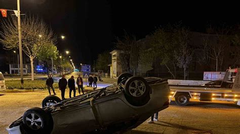 Geliboluda takla atan otomobildeki 2 kişi yaralandı TRABZON HABER