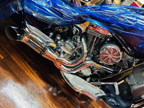 爆音のハーレーにも負けない爆音スピーカーのオーディオカスタム HOT WIRED HARLEY DAVIDOSON CVO HAMMER TECH HOT WIRED ホットワイヤード