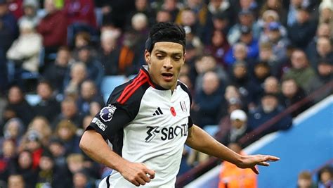 Raúl Jiménez anota su primer gol con Fulham en Premier League VIDEO