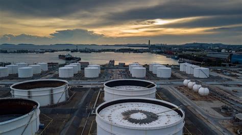 Instalaci N Industrial De La Terminal Petrolera De Vista A Rea Para El