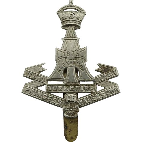 Ww1 Yorkshire Green Howards Regiment Cap Badge