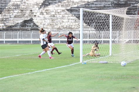 Ferroviária vence o Botafogo RJ e se mantém no G 8 do Campeonato