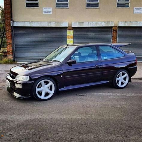 Pin On Ford Escort Rs Cosworth Pictures