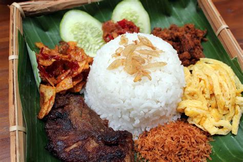 cara membuat nasi kuning di magic com 6