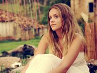 Naked Gabi Lopes In Selling Illusions