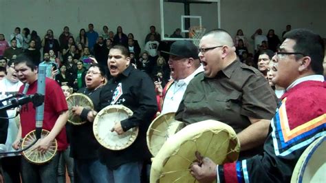 What Is A Native American Round Dance History Music Meaning