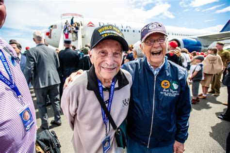 Delta Flew Wwii Vets To Normandy For The D Day Anniversary On Historic