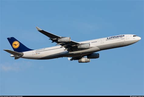 D Aifc Lufthansa Airbus A Photo By Sierra Aviation Photography