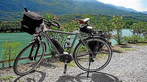 Ein Tauber Rad Auf Tour Ebike Mott