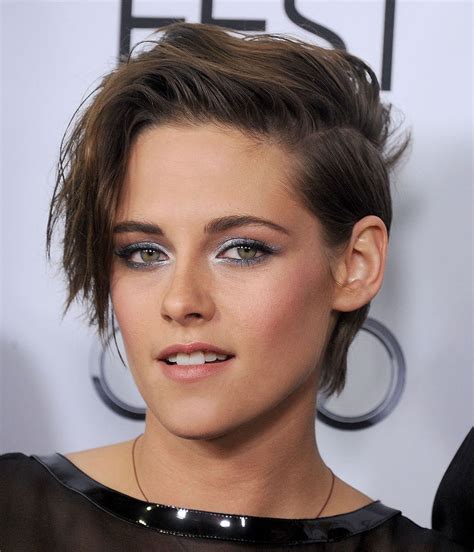 Kristen Stewart’s Metallic Platinum Eye Shadow: Why a Cool New Palette Suddenly Feels Right | Vogue