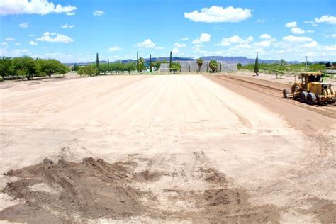 AIDÉ LÓPEZ DE ANDA INICIA CONSTRUCCIÓN DE CANCHA DE FÚTBOL ENCORTO NEWS