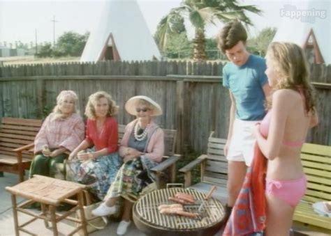 Linda Purl Nude Sexy Collection 15 Photos TheFappening