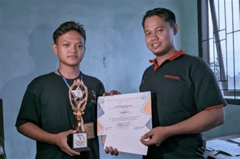 Siswa Smk Muda Genteng Juara Lomba Kompetensi Siswa Pwmu Co