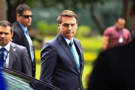 Bolsonaro sobre educação Sai kit gay entra leitura em família Metrópoles