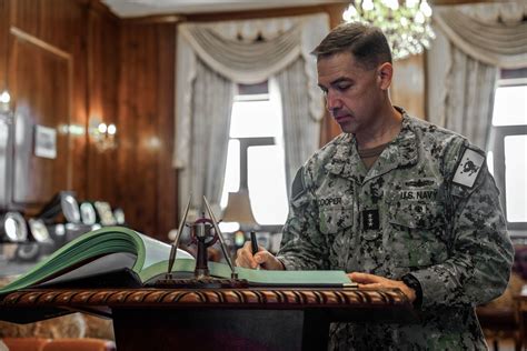 DVIDS Images Vice Adm Brad Cooper Visits Alexandria Image 8 Of 10