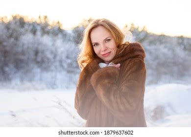 Naked Blonde Long Hair Sitting Snow Stock Photo 1638515059 Shutterstock