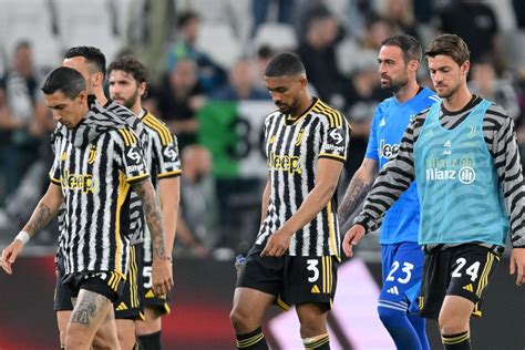 Juventus Mila Euro Di Multa Per La Manovra Stipendi