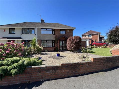 Clwyd Avenue Aberdare CF44 4 Bed Semi Detached House For Sale 279 995