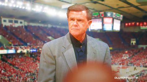 Legendary Louisville basketball coach Denny Crum passes away