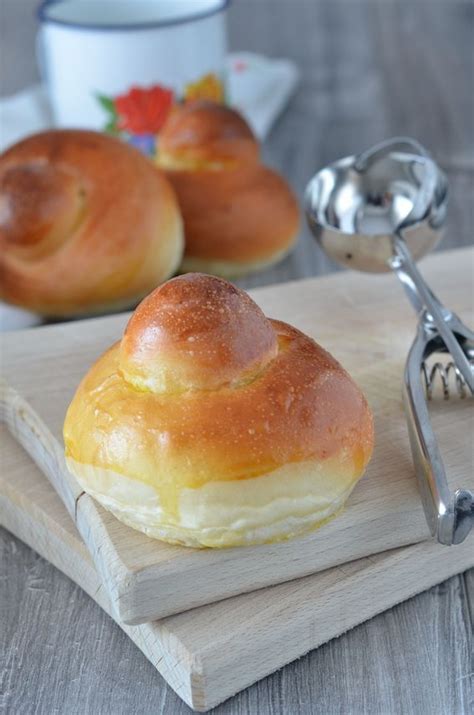 Brioche Siciliane Con Il Tuppo Ricetta Della Tradizione Artofit