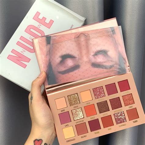 NEW Bảng phấn mắt new nude nội địa nhiều màu RẺ VÔ ĐỊCH Shopee Việt Nam