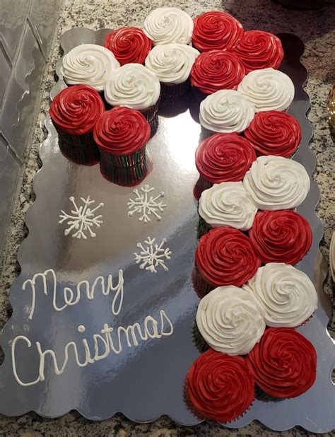 Pin By Catherine V Zina On Christmas Deserts Gifts Christmas Cupcake