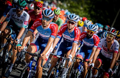 Le Team Totalenergies Au D Part Du Tour De France