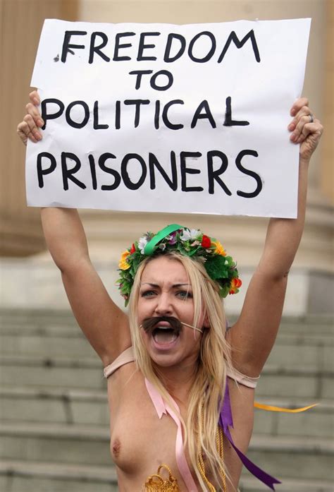 Femen Activists Get Naked To Raise Political Awareness Der Spiegel