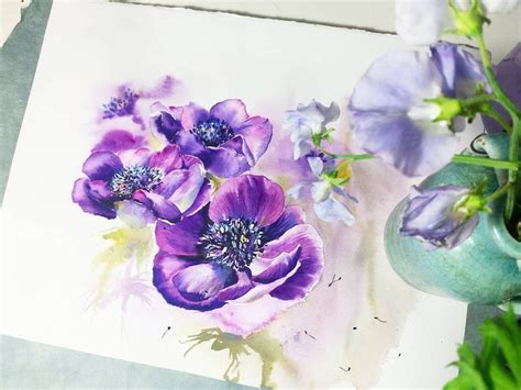 Альбом с детскими рисунками из прошлого