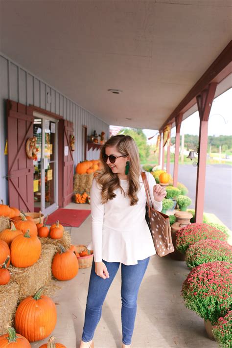 Pumpkin Patch Outfit Inspiration - Thrifty Pineapple