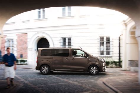 Prueba Toyota Proace Verso la versión de pasajeros ya está aquí