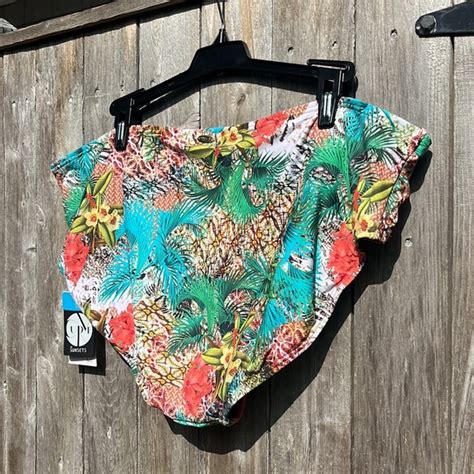 Curve By Sunsets Swim Curve By Sunsets Tahitian Dream Shirred Bikini Bottomsize Nwt Poshmark