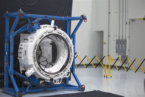 Ida Goes Horizontal For Pre Launch Testing Commercial Crew Program