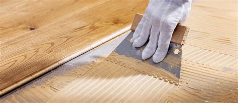 Comment bien poser un parquet contrecollé Dispano