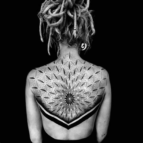 30 Amazingly Detailed Full-Back Tattoos | DeMilked