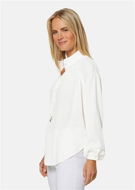 Stand Up Collar Blouse With A Sophisticated Extra In Natural White