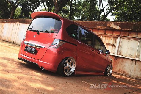 Modifikasi Honda Freed Elegant Bosan Main Jdm Blackxperience