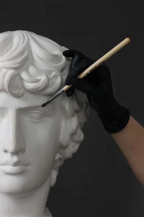 Сравните 4 оптимальных средства для коррекции бровей воском - выберите ...