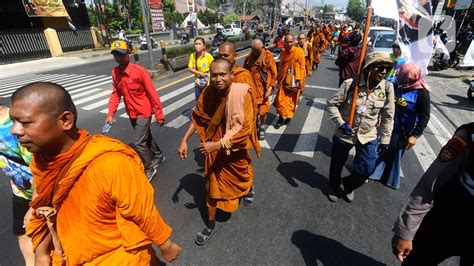 Usai Rayakan Waisak Di Candi Borobudur Para Biksu Thailand Bakal