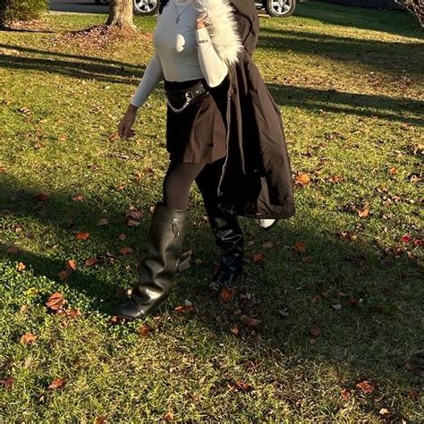 Hot Topic Skirt Size Small Chain Is Made With It Depop