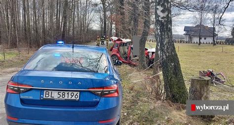 Miertelny Wypadek W Powiecie Om Y Skim Kierowca Osobowego Auta