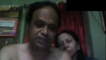 Mature Indian Couple Test Their Webcam Fuck Prowess Porn300