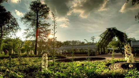 Shangri La Botanical Gardens Orange Texas | Fasci Garden