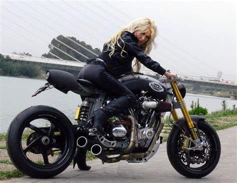 Café Racer Female Motorcycle Riders Cafe Racer Girl Hot Bikes