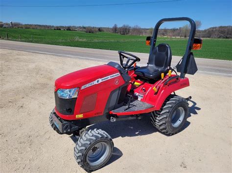 SOLD - Massey Ferguson GC1723e Compact Tractor Tractors with 14 Hrs ...