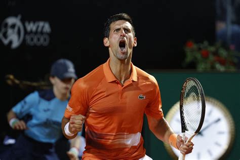 Novak Djokovic Es Historia Viva Alcanza Su Victoria En El Tenis Y