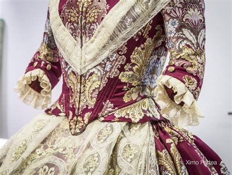 Trajes De Valenciana Buscar Con Google Indumentaria Valenciana