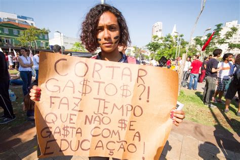 Fotos Estudantes Protestam Contra Fechamento De Escolas Públicas De Sp