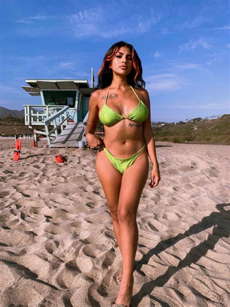 Hot Sexy Paula DeAnda Bikini Pics